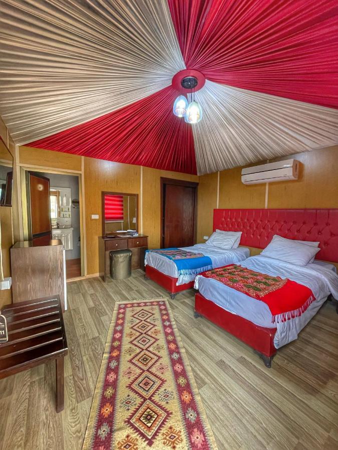 Rum Oasis Luxury Camp Wadi Rum Eksteriør billede
