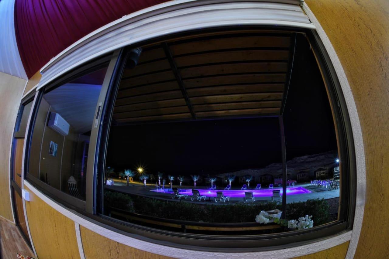 Rum Oasis Luxury Camp Wadi Rum Eksteriør billede