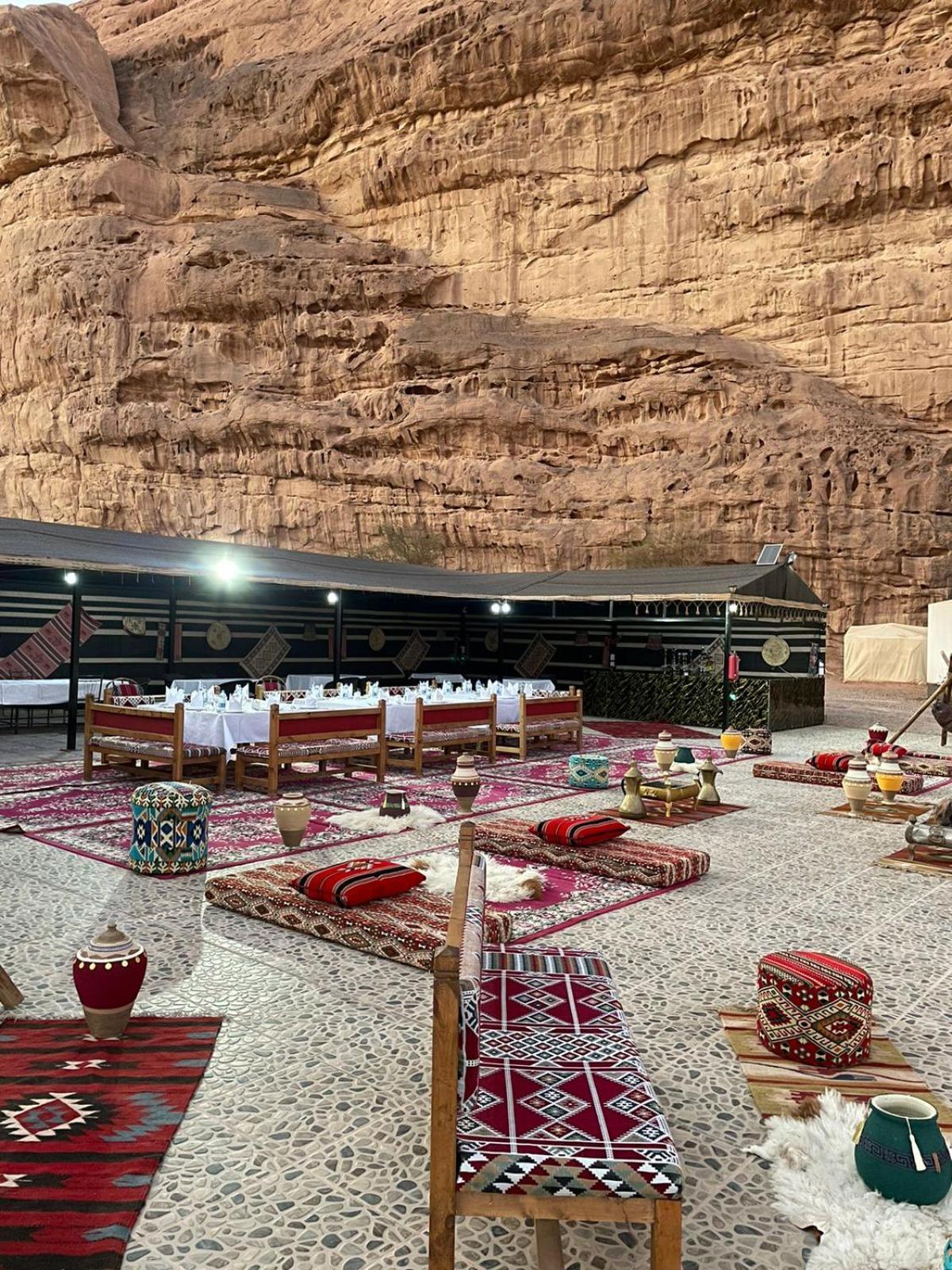 Rum Oasis Luxury Camp Wadi Rum Eksteriør billede