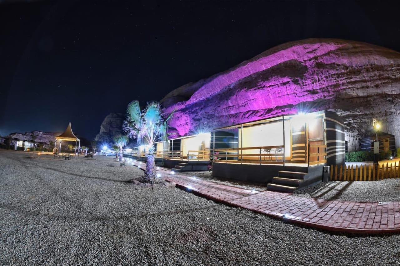 Rum Oasis Luxury Camp Wadi Rum Eksteriør billede